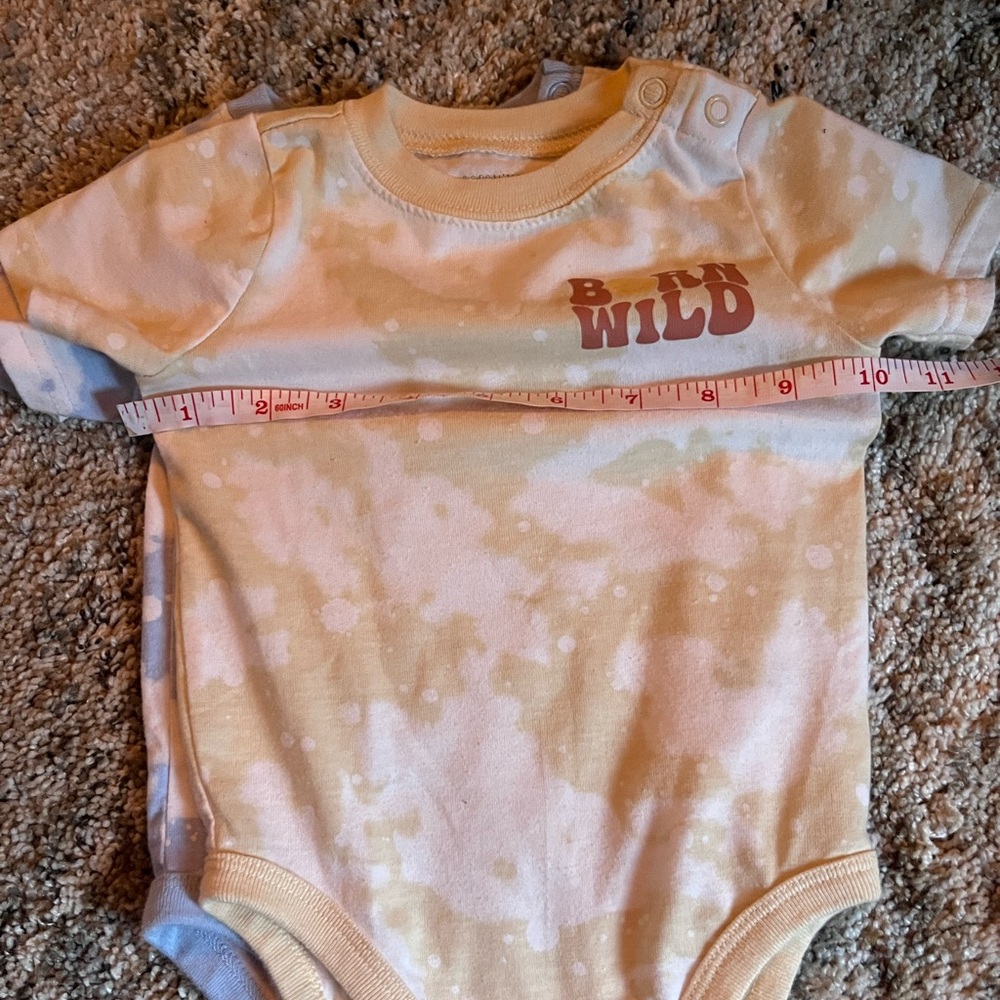 NWOT 12M Tie-Dye Onesies - Picture 9 of 10